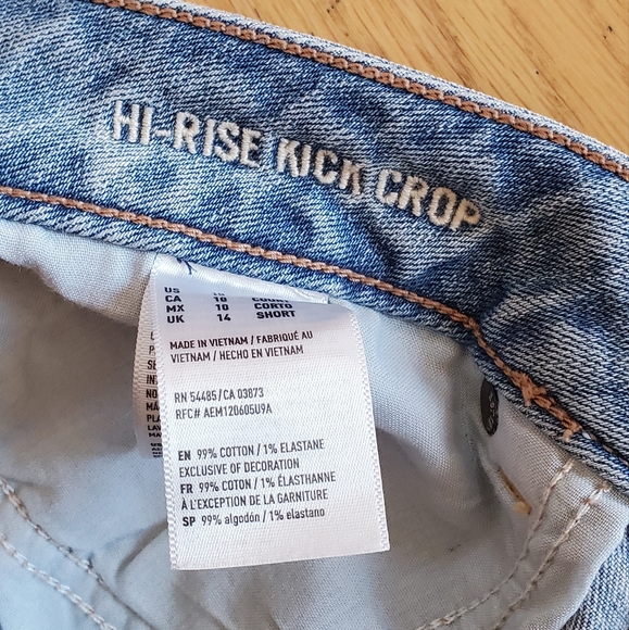 NWOT! AE High Kick Crop Jeans - Picture 4 of 6